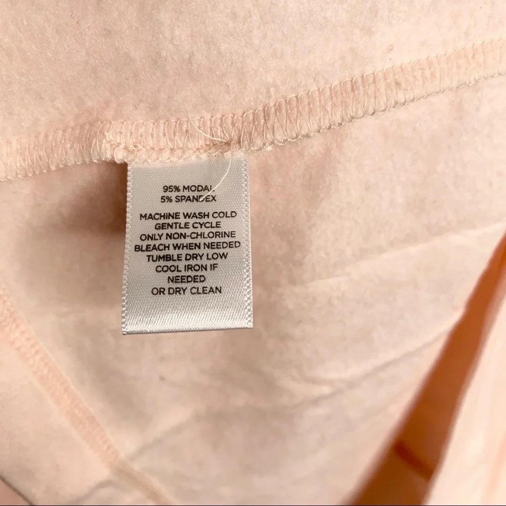 NEW Lou & Grey Light Pink Sweater Size M - Picture 7 of 8